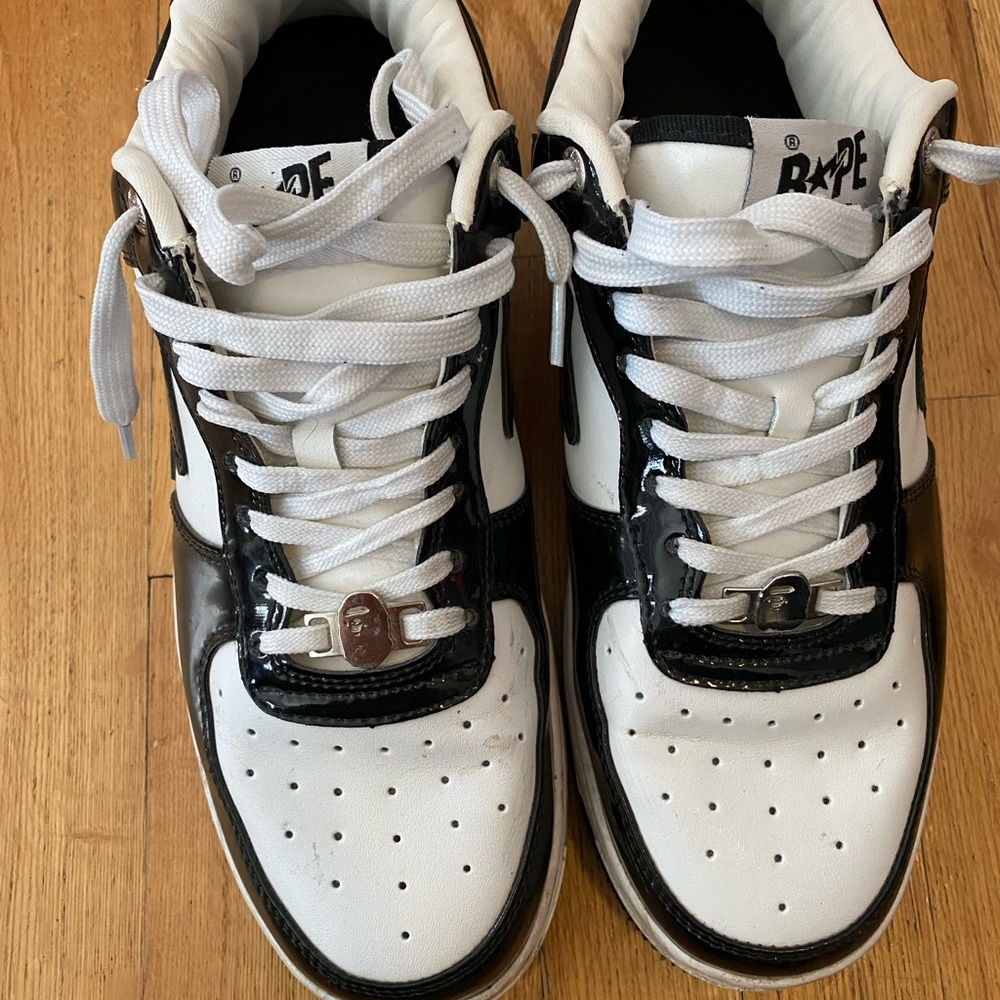 Bape Men's Sneakers in Black and White - Picture 6 of 10